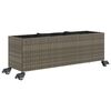 vidaXL Kvetin&aacute;č s kolieskami 3 n&aacute;doby siv&yacute; 107x32x38 cm polyratan
