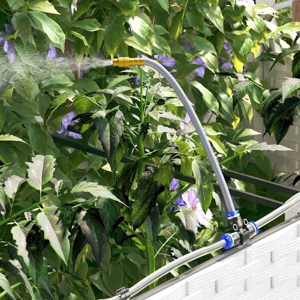 vidaXL Z&aacute;hradn&yacute; kvetin&aacute;č 4 pcs Biela Oceľ