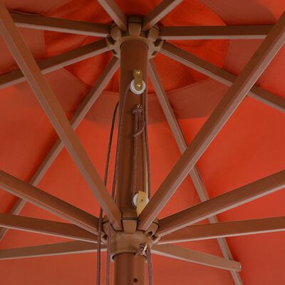 vidaXL Vonkajší slnečník s drevenou tyčou 350 cm tehlovočervený