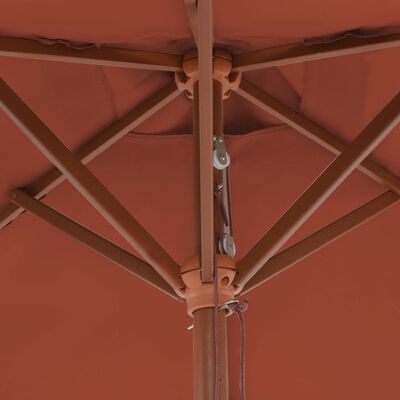 vidaXL Vonkajší slnečník s drevenou tyčou 150x200 cm tehlovočervený