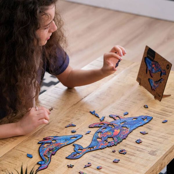 UNIDRAGON 268-dielna dreven&aacute; skladačka Milky Whales kr&aacute;ľovsk&aacute; 43x27 cm