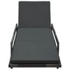 vidaXL Záhradné ležadlo s podložkou sivé polyratanové