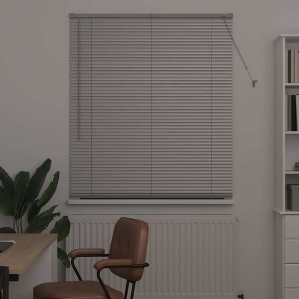 Zobrazuje sa obr&aacute;zok produktu 3 z 17