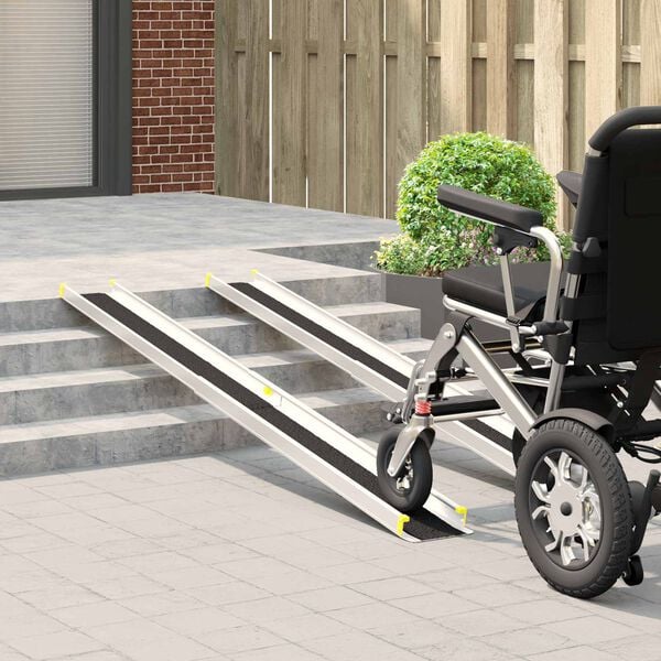 vidaXL Rampa pre vozíky 2 pcs Čierna 213,5 x 19,5 x 5,5 cm Hliník