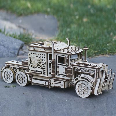 Wood Trick Drevený model kamiónu v mierke
