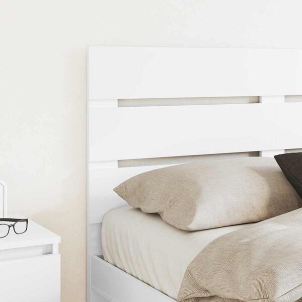 vidaXL Zadn&eacute; čelo s čelnou doskou Biela 135 cm Kompozitn&eacute; drevo