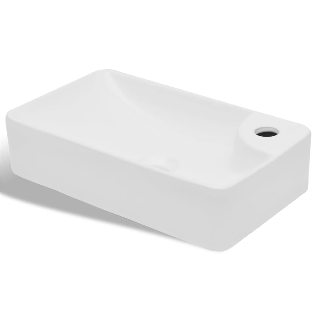 Biele keramické umývadlo do kúpeľne s otvorom na batériu