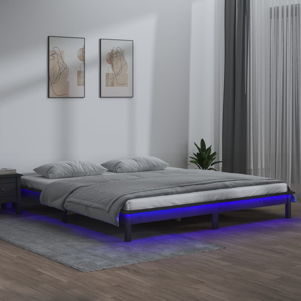 vidaXL Posteľný rám s LED, sivý 140x190 cm, drevený masív