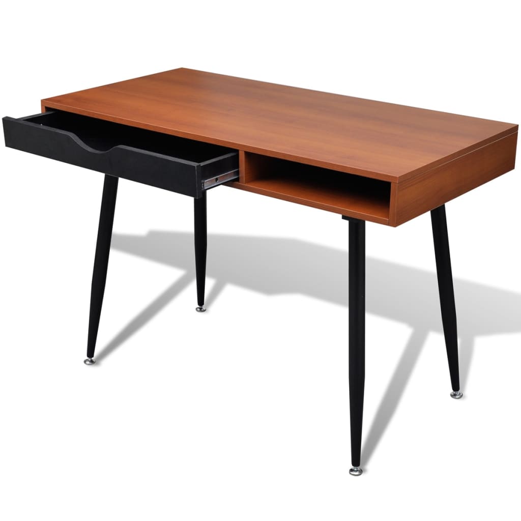 Hnedý stôl pre laptop/pracovná stanica
